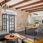 Holiday home Lovely In Dubrava Kod Sibenika