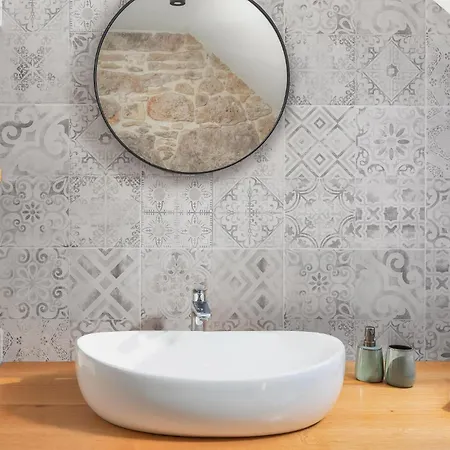 Lovely In Dubrava Kod Sibenika בית נופש