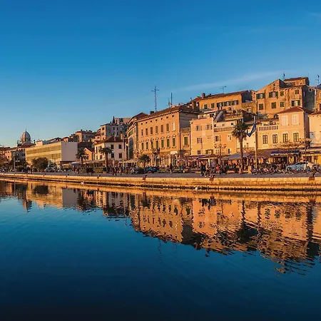 בית נופש Lovely In Dubrava Kod Sibenika Protega