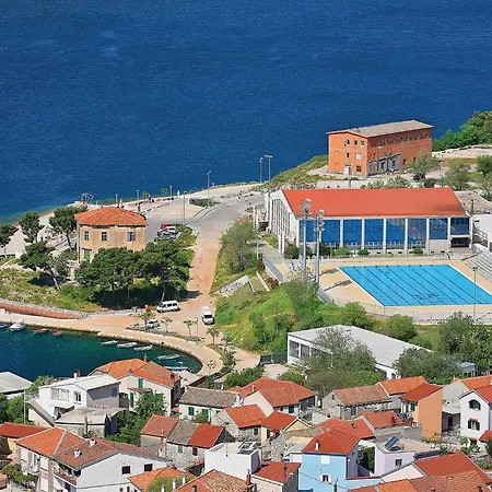 Pet Friendly In Dubrava Kod Sibenika * Potege