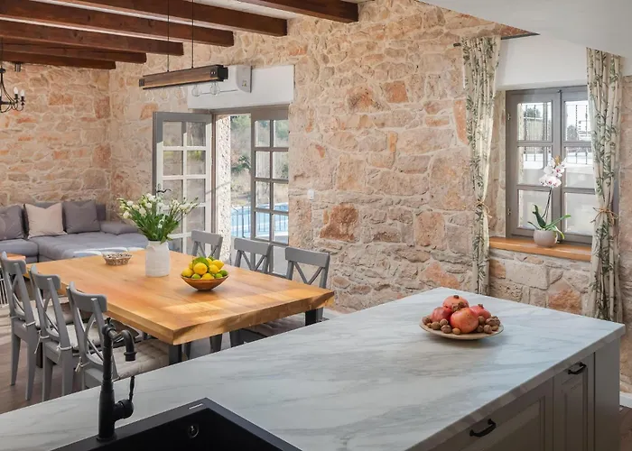 בית נופש Lovely In Dubrava Kod Sibenika