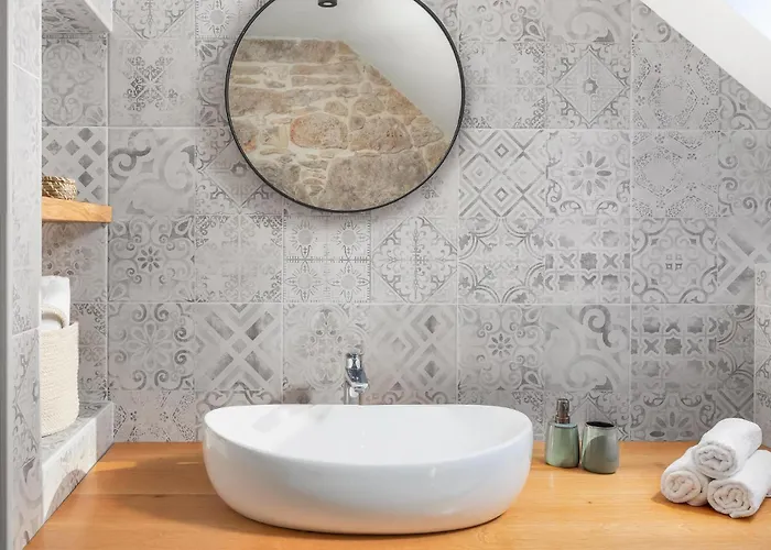 Lovely In Dubrava Kod Sibenika בית נופש