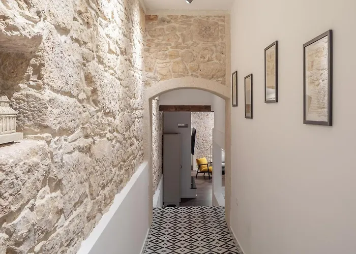 Lovely In Dubrava Kod Sibenika בית נופש Protega